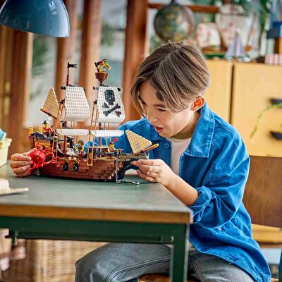 LEGO Creator 3’ü 1 Arada İkonik Korsan Gemisi 31387