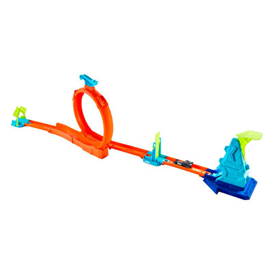 Hot Wheels Stunt Trucks Akrobatik Yarış Pisti Oyun Seti JHK77