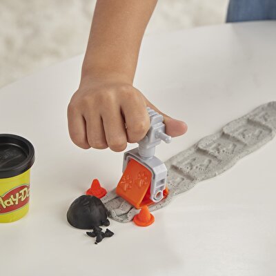 Play-Doh Çalışkan Çimento Kamyonu