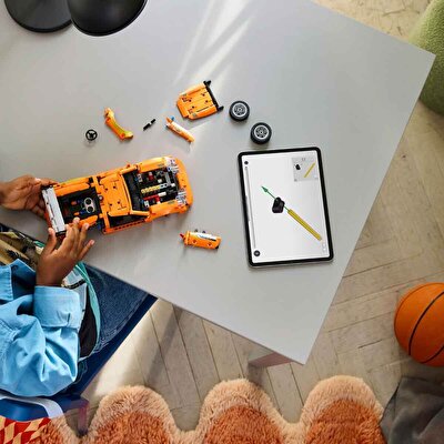 LEGO Technic Fast and Furious Toyota Supra MK4 42204