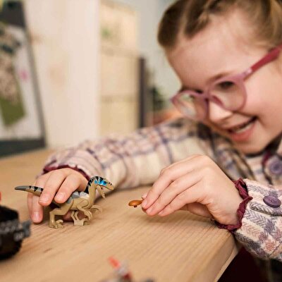 LEGO Jurassic World Raptor Arazi Kaçışı 76972