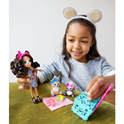 Enchantimals Bebekleri Sevimli Patiler Piknikte Oyun Seti FCC64