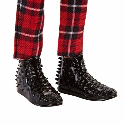 Barbie Yakışıklı Ken Bebekler Ekose Desenli Kırmızı Pantolonlu GVY29