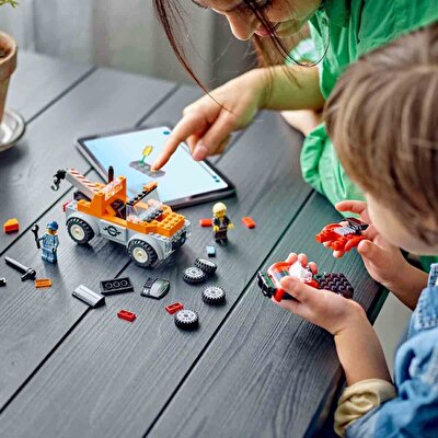 LEGO City Çekici Kamyon ve Spor Araba Tamiri 60435