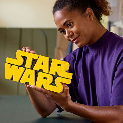 LEGO Parçalarla Yapılan Star Wars™ Logosu 75407