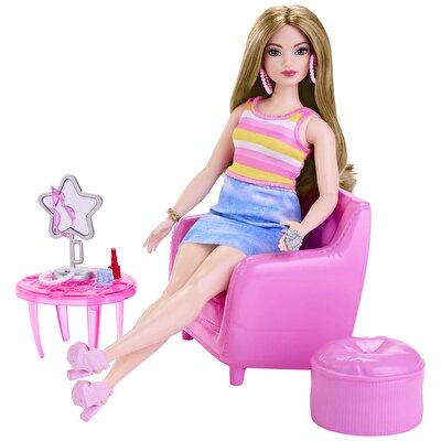 Barbie'nin Kıyafet ve Aksesuar Askısı Oyun Seti HPL78