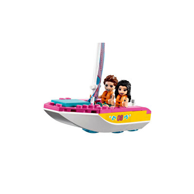 LEGO Friends Orman Karavanı ve Teknesi 41681