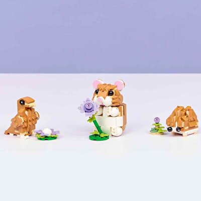 LEGO Creator 3’ü 1 Arada Sevimli Hamster ile Çiçek 31376