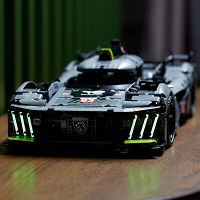LEGO Technic PEUGEOT 9x8 24H Le Mans Hybrid Hypercar 42156