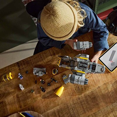LEGO Star Wars: Mandalorian ve Grogu Razor Crest 75447