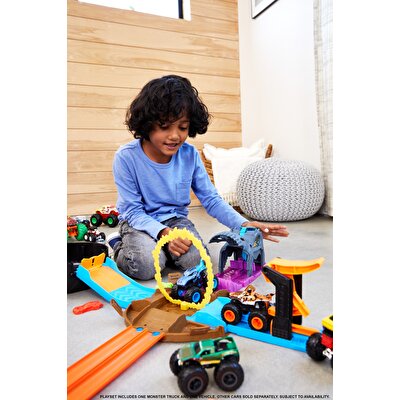 Hot Wheels Monster Trucks Fırlatıcılı Oyun Seti Mega Wrex GVK00
