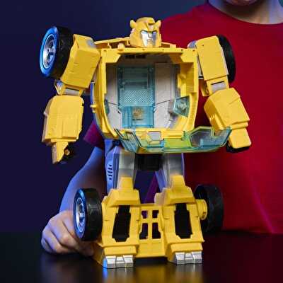 Transformers Cyberworld Power Spark Bumblebee Işıklı ve Sesli Dönüşen Robot G2451
