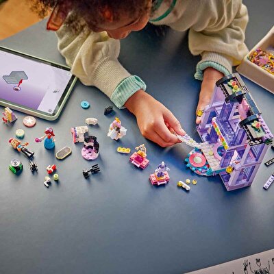 LEGO Friends Heartlake Şehri Defilesi 42685