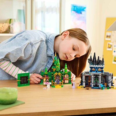 LEGO Wicked Emerald City ve Kiamo Ko Kalesi 75689