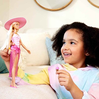 Barbie Plaj Günü Bebeği HPL73