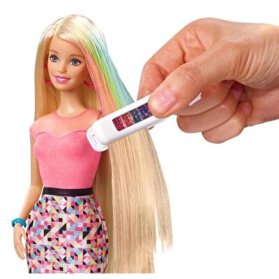 Barbie Gökkuşağı Renkli Saçlar