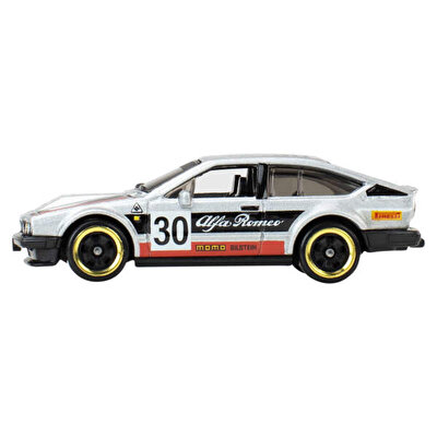 Hot Wheels Vintage Premium Arabalar Alfa Romeo Gtv6 30 JKY30