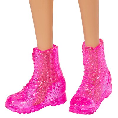 Barbie Büyüleyici Parti Bebekleri Rock Tişörtlü GRB47