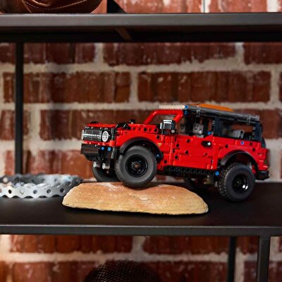 LEGO Technic Ford Bronco SUV 42213