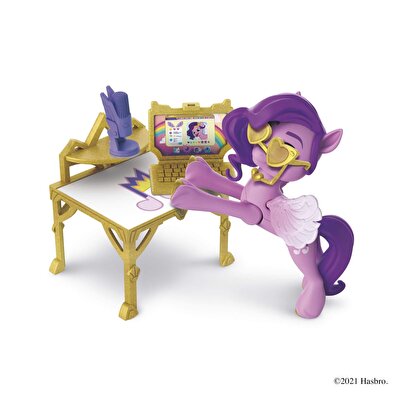 My Little Pony Yeni Bir Nesil Prenses Petals'ın Sihirli Odası F3883