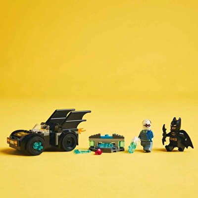 LEGO DC Batman: Batman ve Batmobile Mr. Freeze’e Karşı 76301