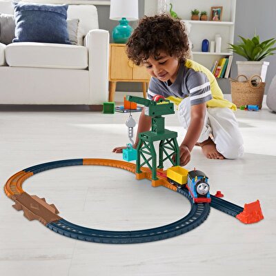 Thomas ve Arkadaşları Motorlu Tren Seti Cranky the Crane Cargo Drop HGY79