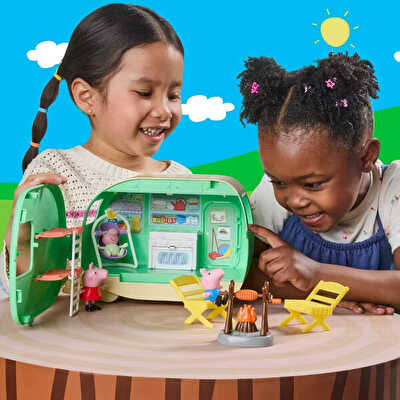 Peppa Pig Three Little Piggies Karavan Oyun Seti G2201