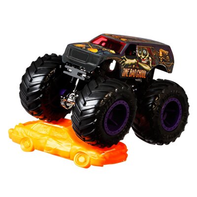 Hot Wheels Monster Trucks 1:64 Arabalar One Bad Ghoul GJD99