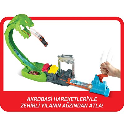 Hot Wheels Zehirli Yılanla Çarpışma Oyun Seti GTT93
