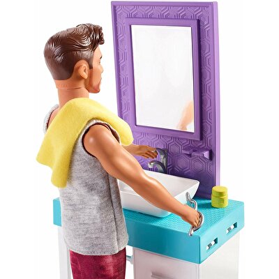 Barbie Yakışıklı Ken Bebek ve Aksesuarları Banyo Temalı FYK53