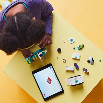 LEGO City Acil Yardım Ambulansı 60451