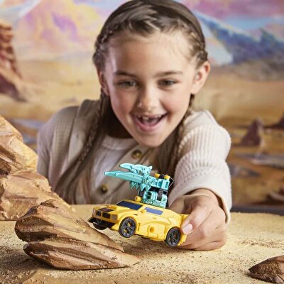 Transformers Cyberworld Dönüşebilen Robot Bumblebee