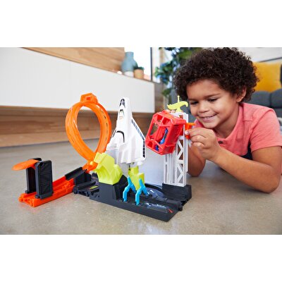 Hot Wheels Tekerlekli Yarış Dünyası Oyun Seti Roket Temalı GTT75