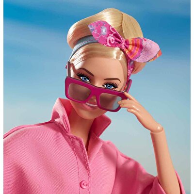 Barbie The Movie Pembe Tulumlu Bebek HRF29