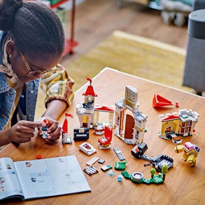 LEGO Super Mario Peach’in Kalesi’nde Roy ile Savaş 71435