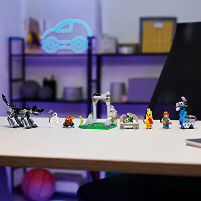 LEGO Fortnite Muzaffer ve Tamirci Çırağı'nın Kampı 77075