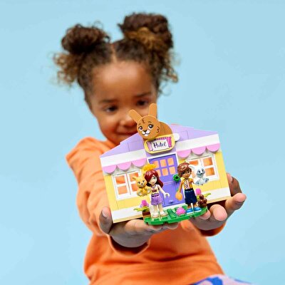 LEGO Friends Heartlake Şehri Tavşan Oteli 42679
