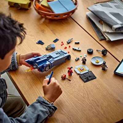 LEGO DC Batman: Batmobile ile Batman