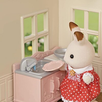 Sylvanian Families Kırmızı Çatılı Başlangıç Evi