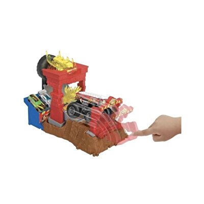 Hot Wheels Monster Trucks Arenada Mücadeleye Başlangıç Setleri̇ HNB90