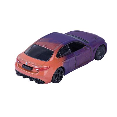 Majorette Renk Değiştiren Arabalar Alfa Romeo Giulia Quadrifoglio