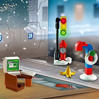 LEGO Marvel Örümcek Adam 2024 Yılbaşı Takvimi 76293