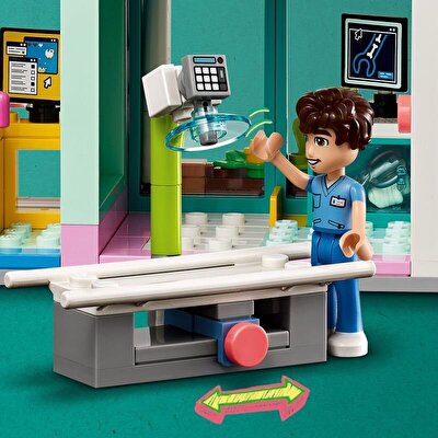 LEGO Friends Heartlake City Hastanesi 42621