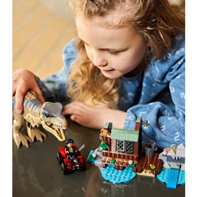 LEGO Jurassic World Trex Nehir Kaçış 76975