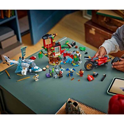 LEGO Ninjago Ninja Aracı Ağaç Ev Savaşı 71857