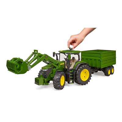 Bruder John Deere 7R 350 Kepçeli Traktör ve Römork