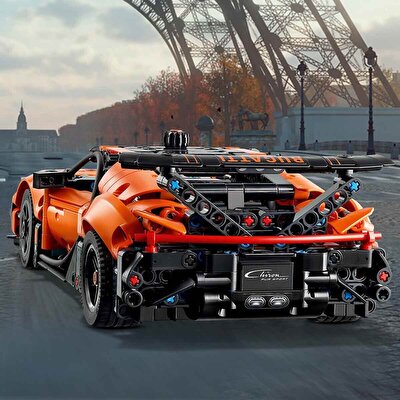 LEGO Technic Bugatti Chiron Pur Sport Hiper Araba 42222