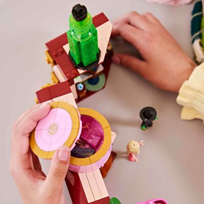 LEGO Wicked Glinda ve Elphaba’nın Yurdu 7568