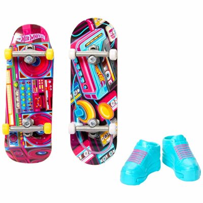 Hot Wheels Skate Retro Temalı İkili Parmak Kaykay ve Ayakkabı HXL18
