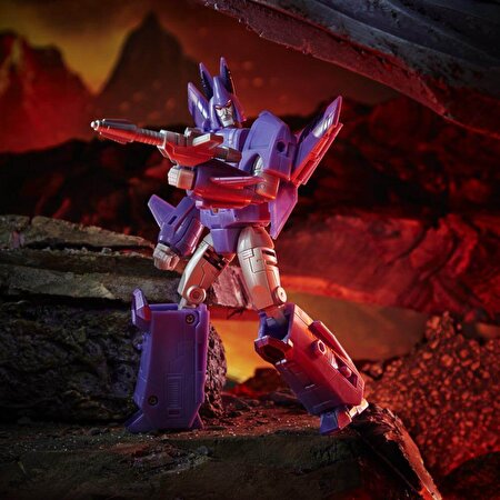 Transformers Generations War for Cybertron: Kingdom Voyager WFC-K9 Cyclonus F0692